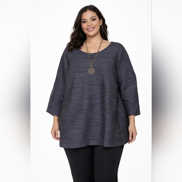 Maggie Barnes Dresses & Skirts - Maggie Barnes Black Textured 3/4 Sleeve Top Blouse | Size 0X (14/16)